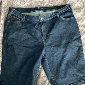Woman’s size 18 Denim Bermuda shorts